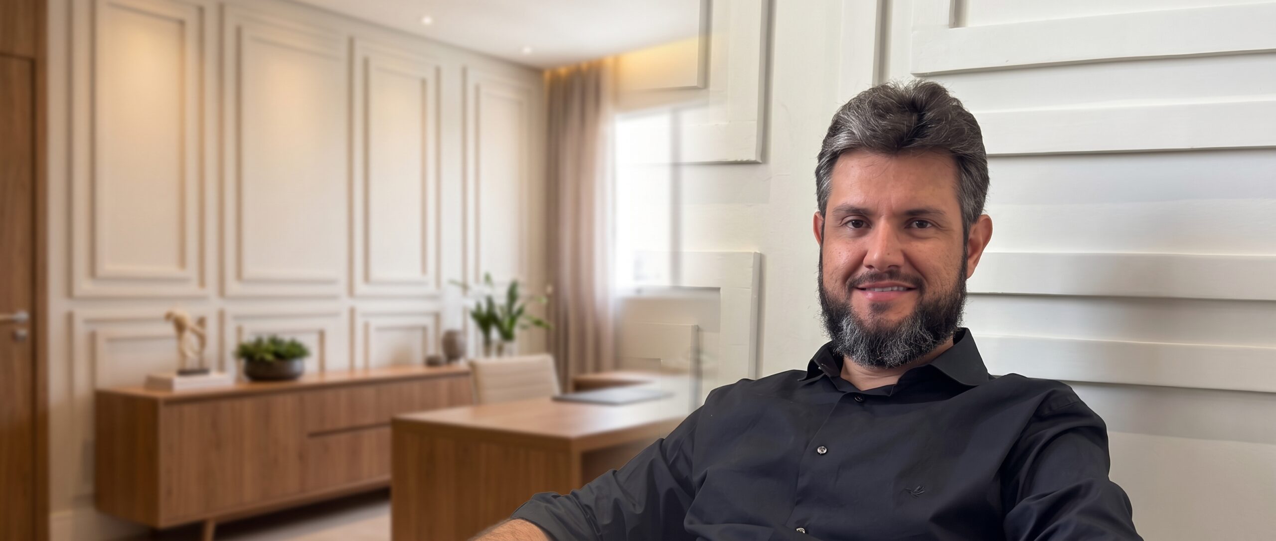 Dr. Wilson Batista, ginecologista e obstetra em Patos de Minas